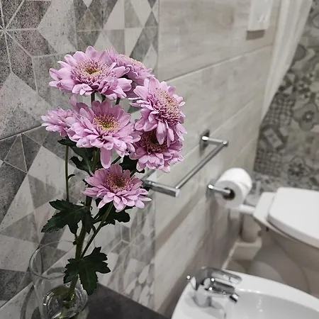 לינה וארוחת בוקר Fabrizi קטאניה